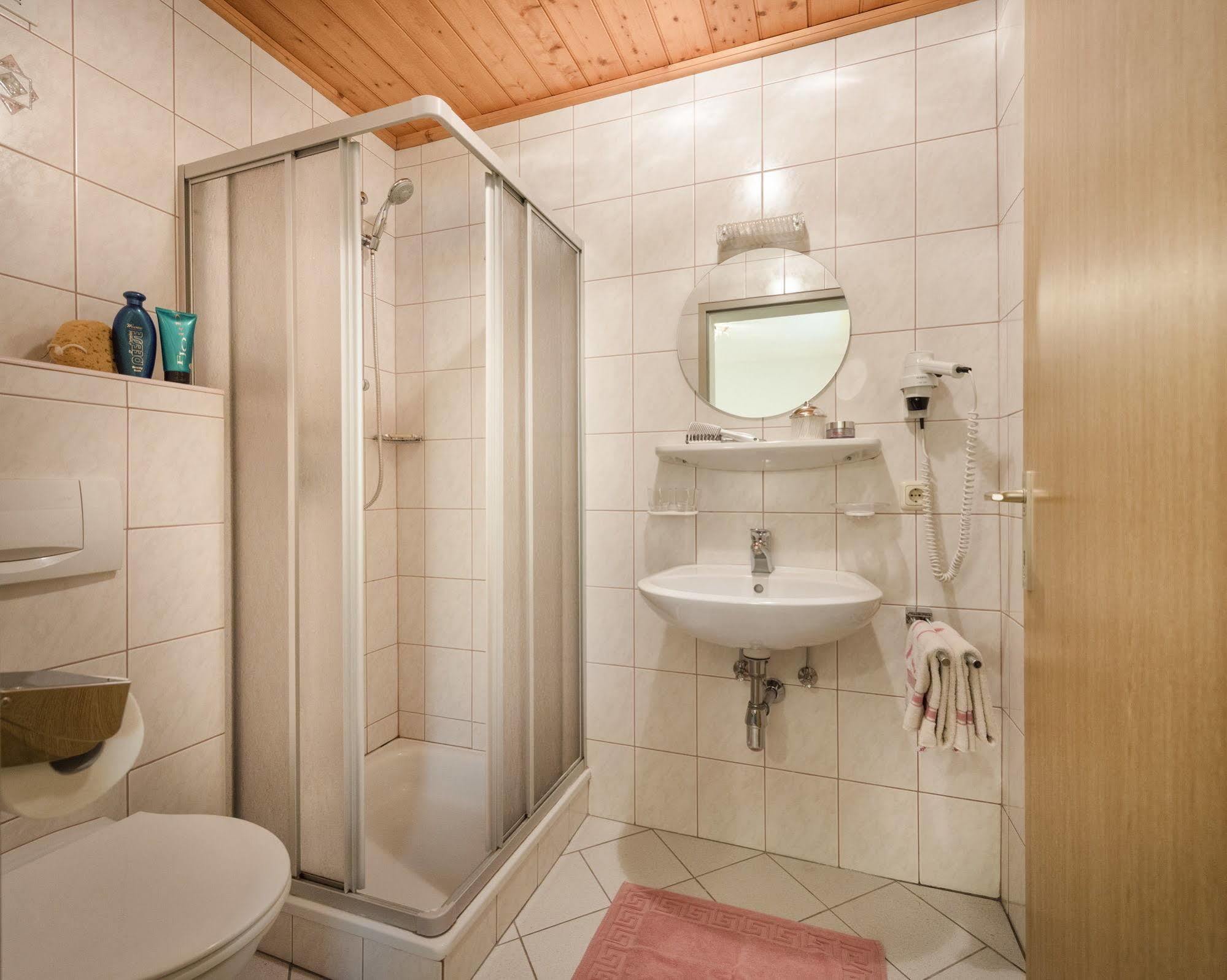Gaestehaus Gratz - Inklusive Eintritt In Die Alpentherme Dorfgastein Zewnętrze zdjęcie